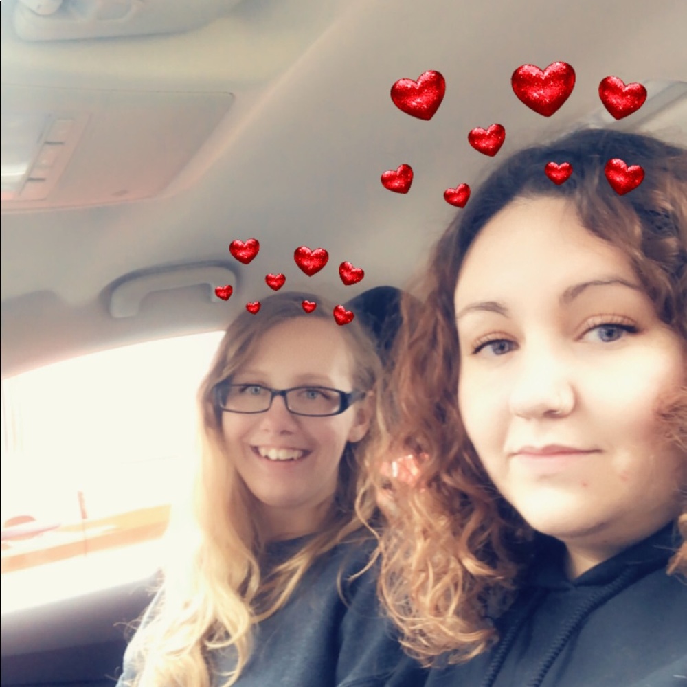 Meet your Posher, Alyssa